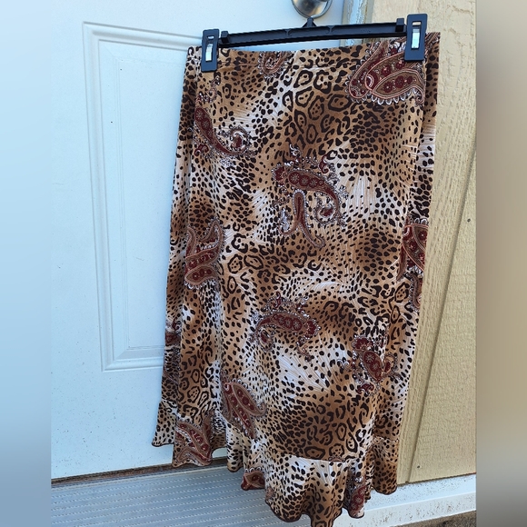 Leopard Print Paisley Skirt - Picture 2 of 8